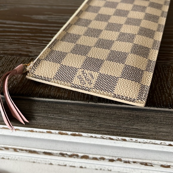 Louis Vuitton Felice Damier Azure Pouch - Picture 8 of 11